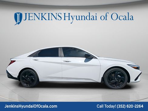 New 2026 Hyundai Elantra SEL Sport Premium FWD image 2
