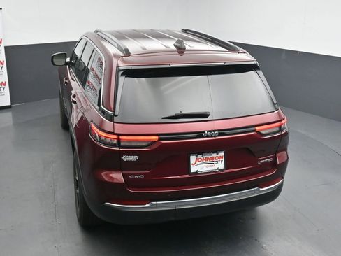 Used 2023 Jeep Grand Cherokee Limited AWD/4WD image 25