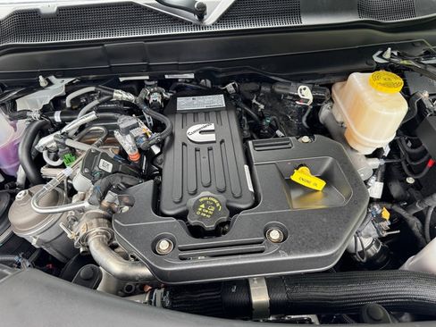 New 2025 RAM 5500 Tradesman image 10