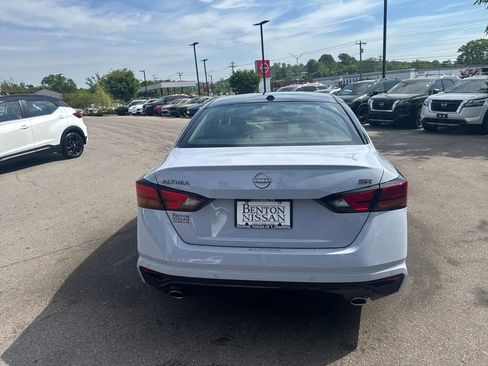 New 2026 Nissan Altima 2.5 SR FWD image 7