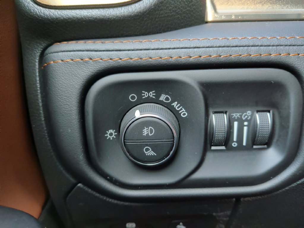 Used 2023 RAM 1500 Limited w/ Body Color Bumper Group AWD/4WD image 28