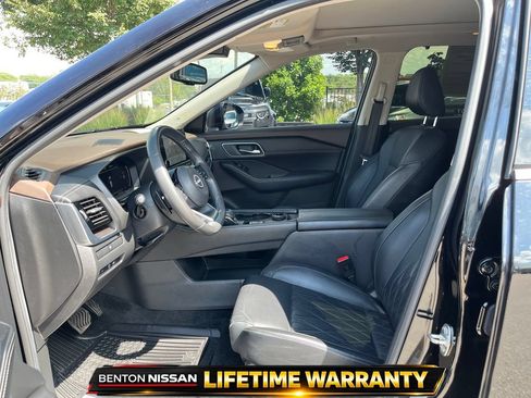 Used 2023 Nissan Rogue Platinum AWD/4WD image 10