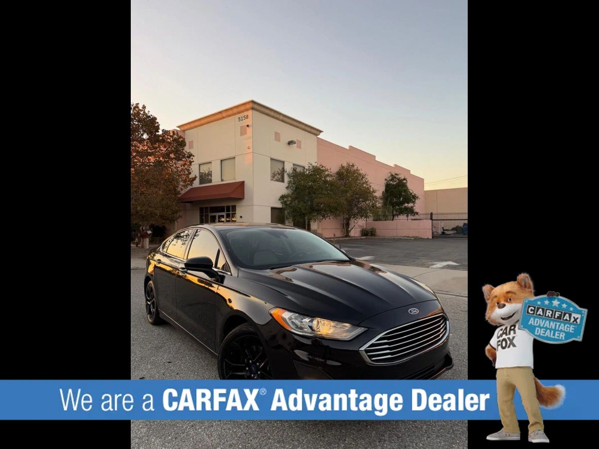 Used 2020 Ford Fusion SE w/ Equipment Group 151A FWD image 3