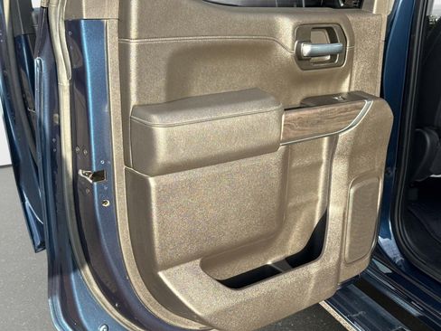 Used 2022 Chevrolet Silverado 1500 LTZ w/ LTZ Premium Package image 14