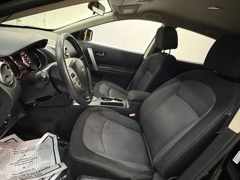 Used 2011 Nissan Rogue SV image 16