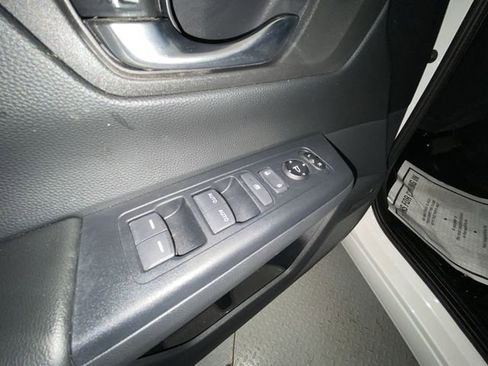 Used 2025 Honda CR-V Sport image 13