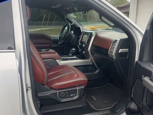 Used 2018 Ford F150 Platinum w/ Equipment Group 701A Luxury image 24