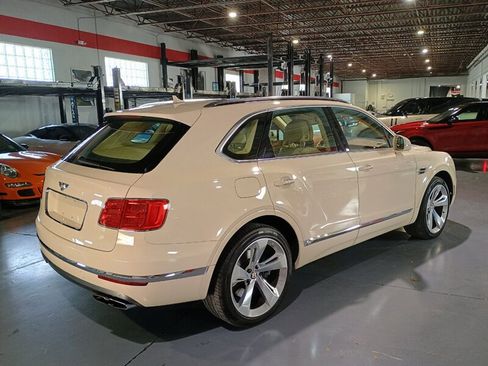 Used 2019 Bentley Bentayga AWD/4WD image 5