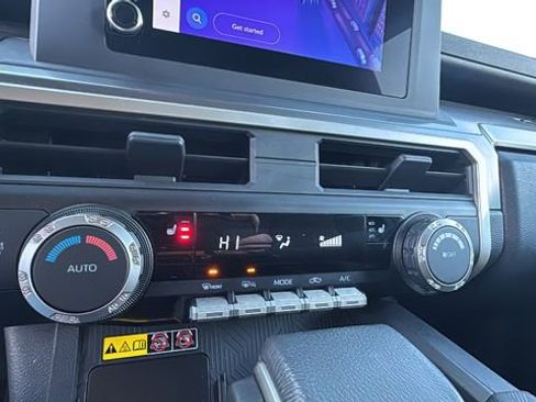 Used 2024 Toyota Tacoma SR5 image 23