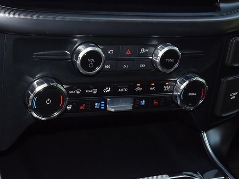 Certified 2025 Ford F150 Raptor AWD/4WD image 30