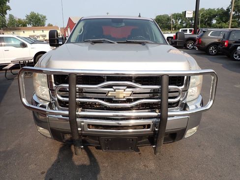 Used 2009 Chevrolet Silverado 2500 LT w/ Exterior Plus Package AWD/4WD image 2