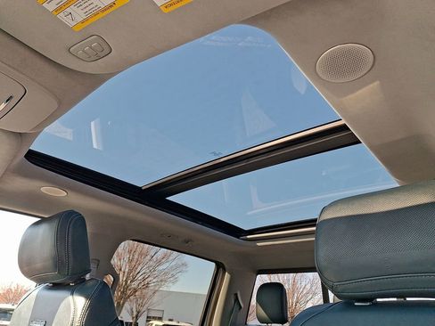 Used 2023 Ford F150 Limited image 16