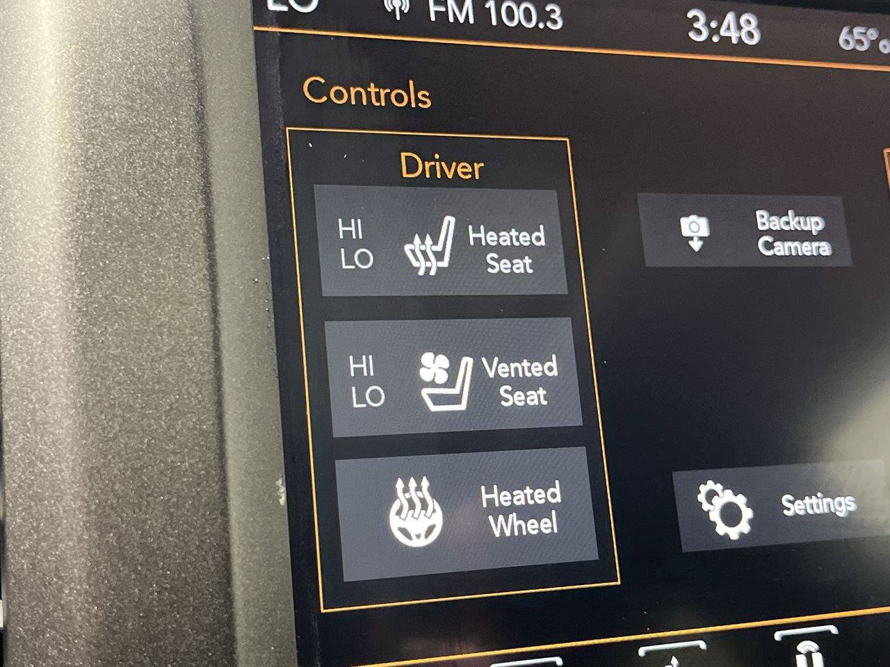 Used 2019 Jeep Cherokee Trailhawk AWD/4WD image 22