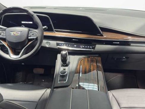 Used 2023 Cadillac Escalade ESV Premium Luxury w/ Performance Package RWD image 18