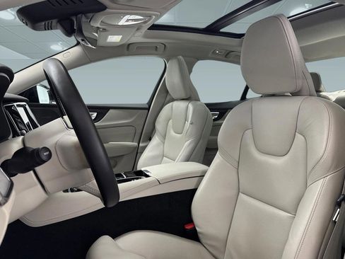 Used 2024 Volvo S60 T8 Ultimate w/ Climate Package image 15