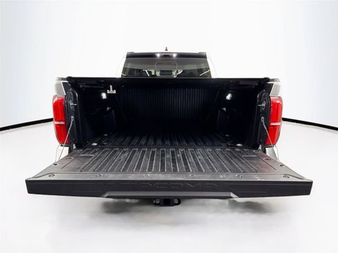 Certified 2024 Toyota Tacoma SR5 AWD/4WD image 36