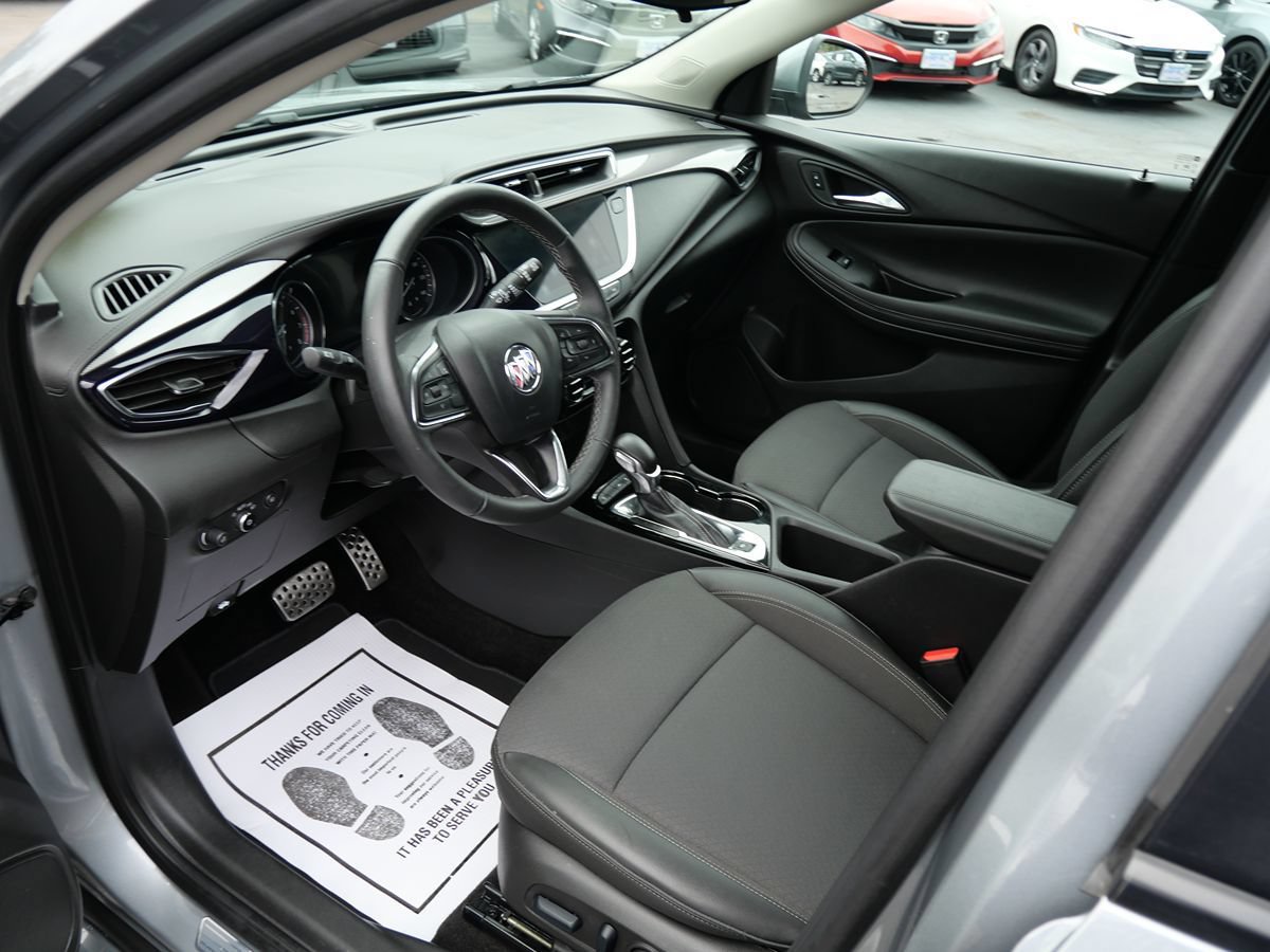 Used 2023 Buick Encore GX Select w/ Sport Touring Package FWD image 9