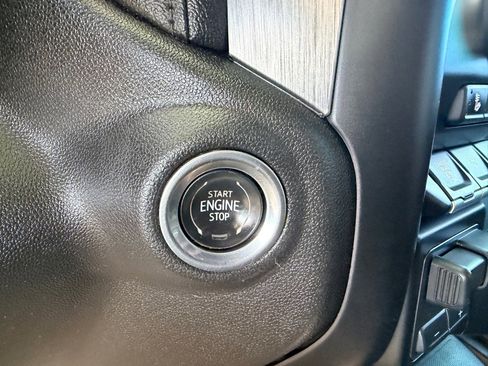 Used 2020 GMC Sierra 2500 Denali w/ Denali Ultimate Package image 13