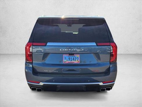 New 2025 GMC Yukon XL Denali w/ Denali Reserve Package image 8
