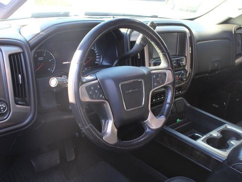 Used 2016 GMC Sierra 2500 Denali image 9
