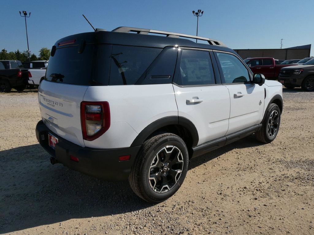New 2026 Ford Bronco Sport Outer Banks w/ Outer Banks Tech Package+ AWD/4WD image 4