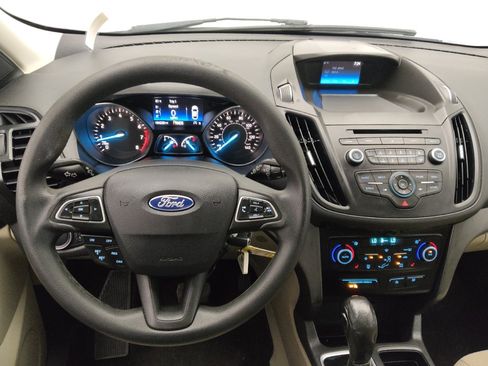 Used 2018 Ford Escape SE FWD image 22