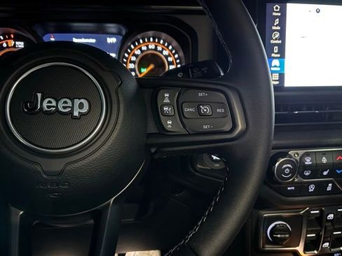 New 2026 Jeep Gladiator Sport image 34