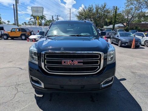Used 2020 GMC Yukon SLT w/ Open Road Package image 2