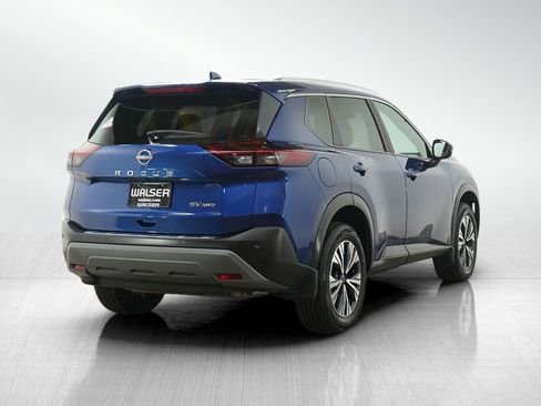 Used 2023 Nissan Rogue SV w/ SV Premium Package image 5