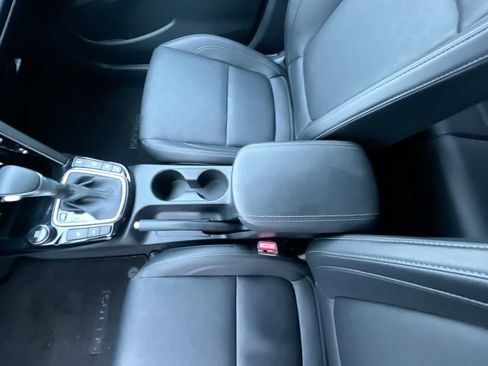 Certified 2025 Kia Seltos EX image 21