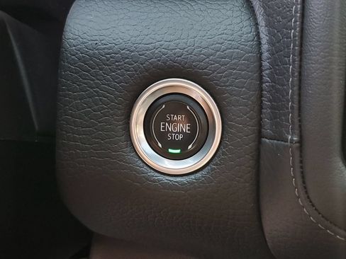 Used 2021 GMC Yukon Denali AWD/4WD image 29
