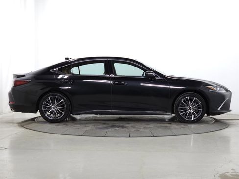 Used 2023 Lexus ES 350 image 11