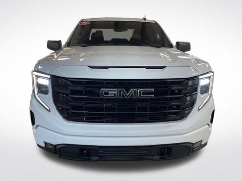 Used 2023 GMC Sierra 1500 Elevation AWD/4WD image 9