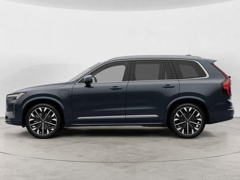 New 2026 Volvo XC90 T8 Plus w/ Protection Package Premier image 2