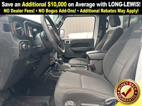 Used 2024 Jeep Gladiator Mojave w/ Technology Group image 16