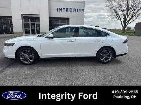 Used 2024 Honda Accord EX image 1