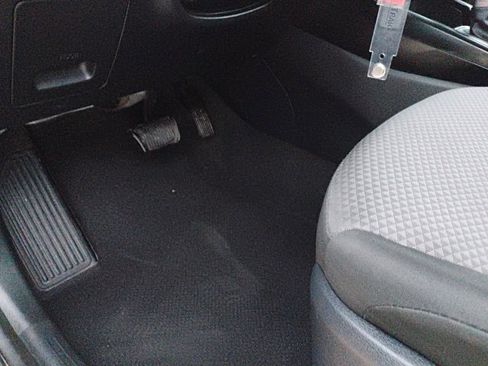 Used 2020 Kia Soul LX image 6