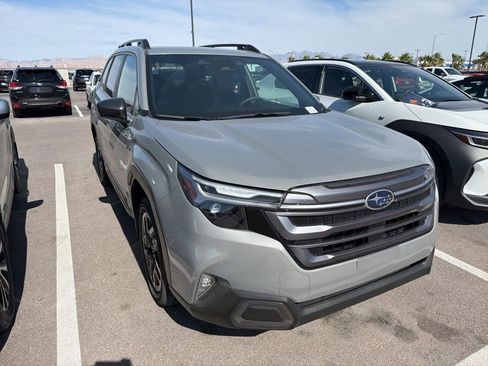 Certified 2025 Subaru Forester Limited w/ Popular Package AWD/4WD image 36