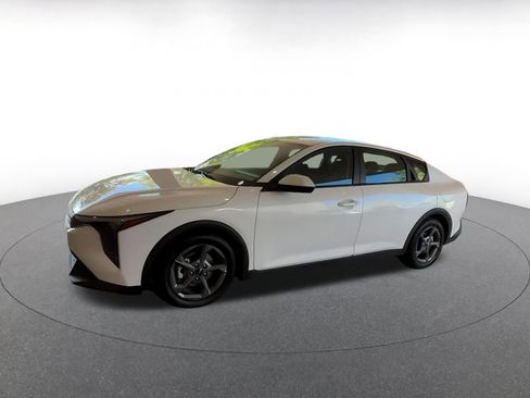 Used 2025 Kia K4 LXS FWD image 7