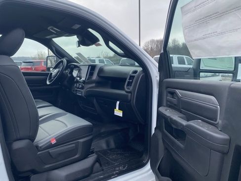 New 2026 RAM 4500 Tradesman w/ Chrome Appearance Group image 24