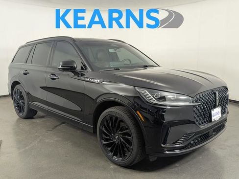 Used 2025 Lincoln Aviator Reserve w/ Equipment Group 201A image 1