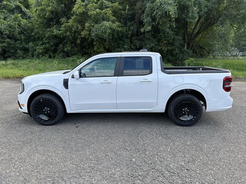 New 2025 Ford Maverick Lobo image 9