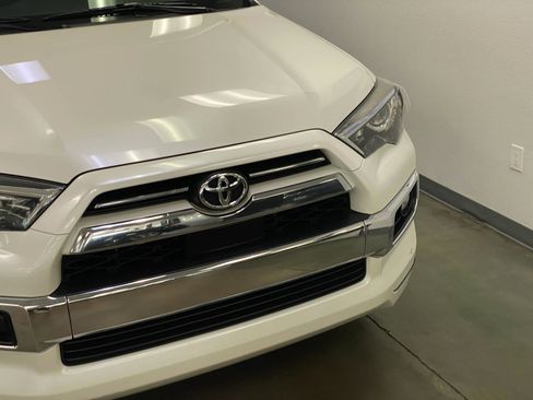 Used 2020 Toyota 4Runner Limited AWD/4WD image 4