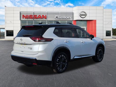 New 2026 Nissan Rogue Platinum AWD/4WD image 3