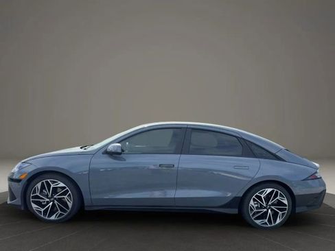 Used 2023 Hyundai Ioniq 6 SEL w/ Cargo Package AWD/4WD image 2