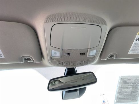 Used 2020 Ford Fusion SE image 26