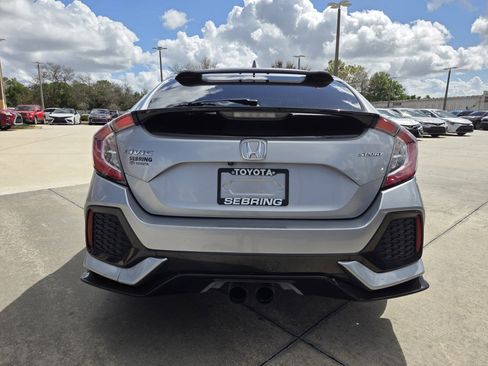 Used 2018 Honda Civic Sport image 8