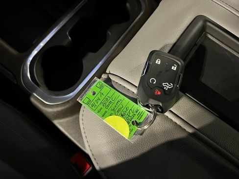 Used 2021 GMC Sierra 1500 SLT w/ Technology Package image 49