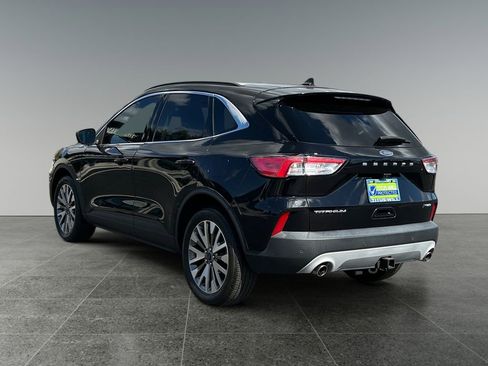 Used 2022 Ford Escape Titanium w/ Class II Trailer Tow Package image 5