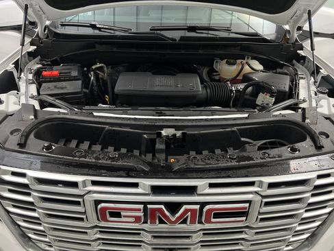 Used 2025 GMC Yukon Denali image 71